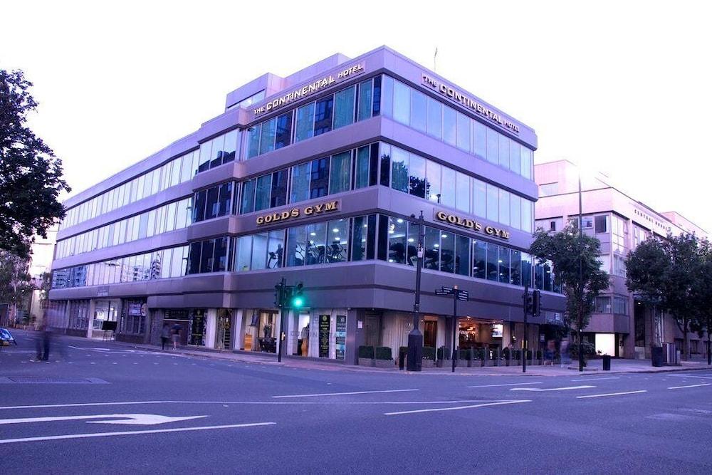 The Continental Hotel, Heathrow Hounslow Exterior photo